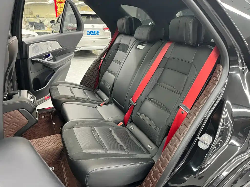 Mercedes-Benz GLE AMG 2020 — фото 17