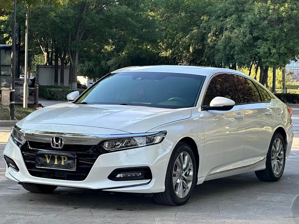 Honda Accord 2020 — фото 1