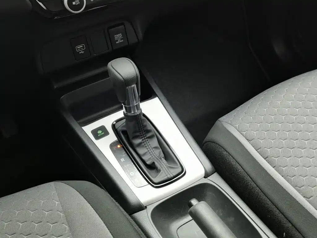 Honda Fit 2024 — фото 13