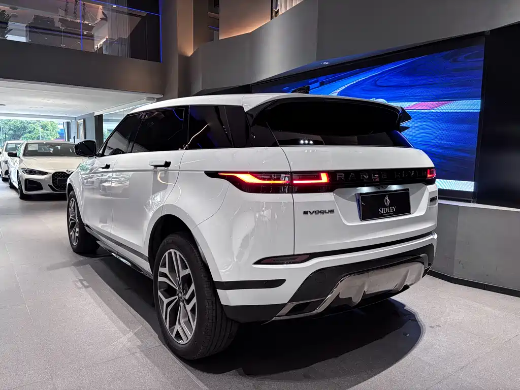Land Rover Evoque 2024 — фото 4