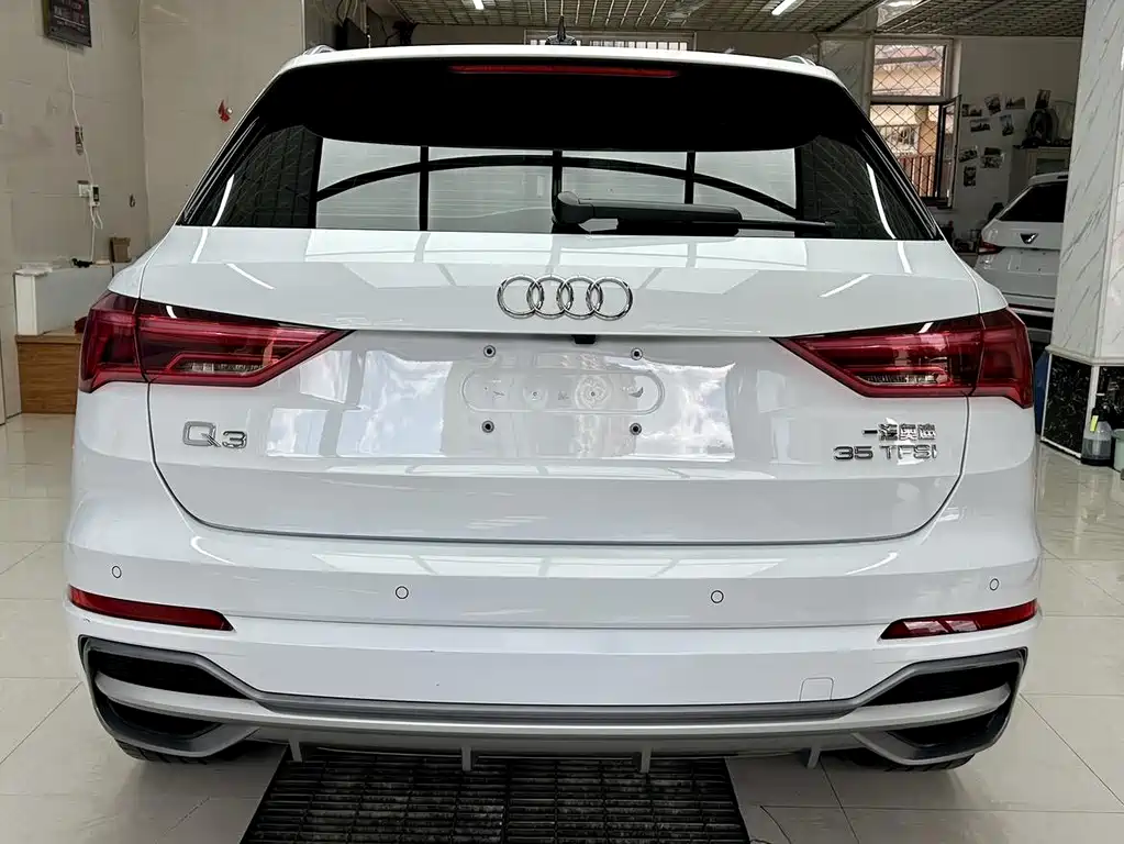 Audi Q3 2023 — фото 5