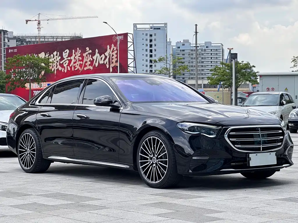 Mercedes-Benz E-Class 2024