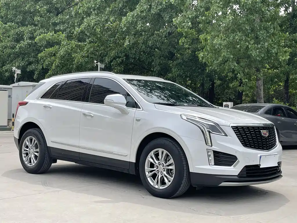 Cadillac XT5 2023 — фото 2