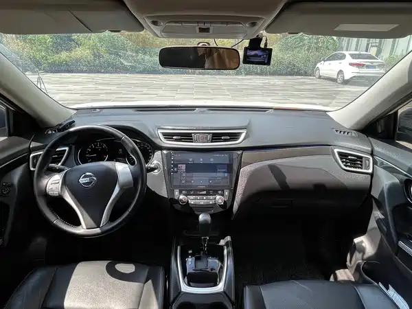 Nissan X-Trail 2016