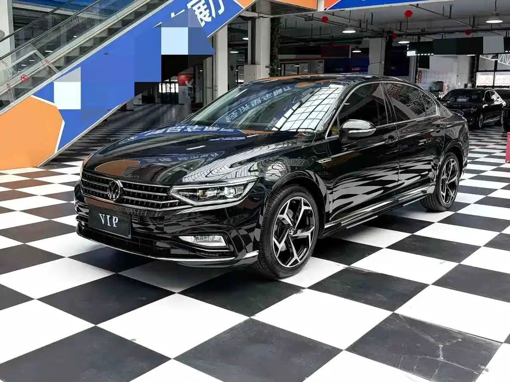 Volkswagen Magotan 2024