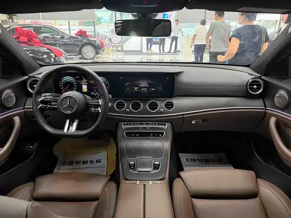 Mercedes-Benz E-Class 2023