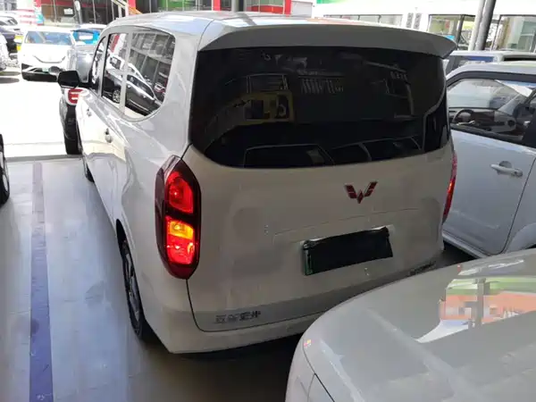 Wuling Hongguang New Energy 2025
