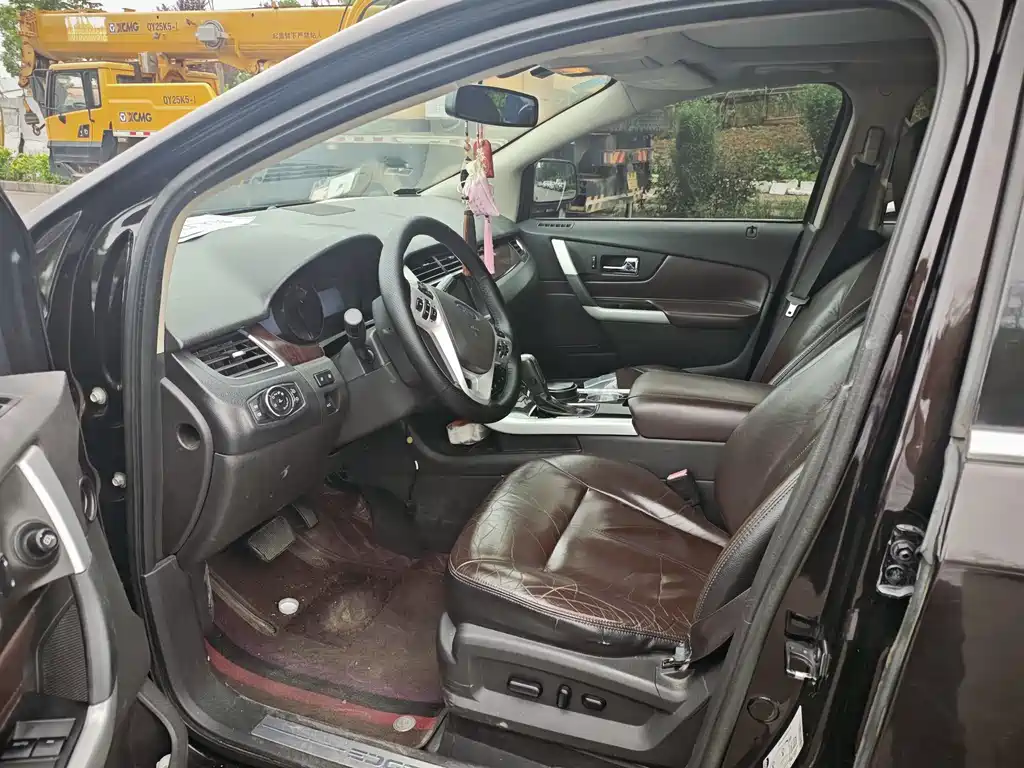 Ford Edge 2013 — фото 10