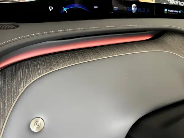 Xiaomi YU7 2025