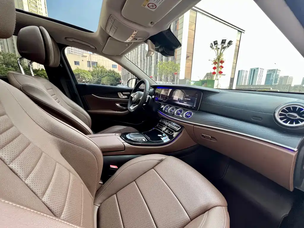 Mercedes-Benz E-Class 2017 — фото 28