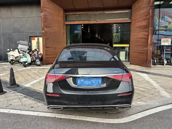 Mercedes-Benz S-Class 2022