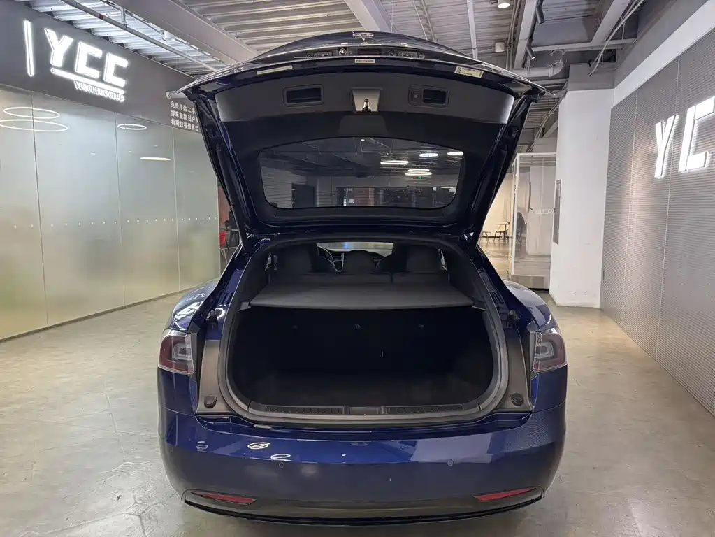 Tesla Model S 2019 — фото 5