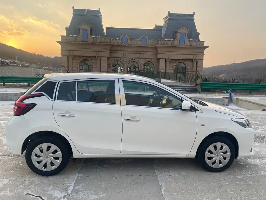 Toyota Vios FS 2022 — фото 8
