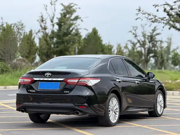 Toyota Camry 2019