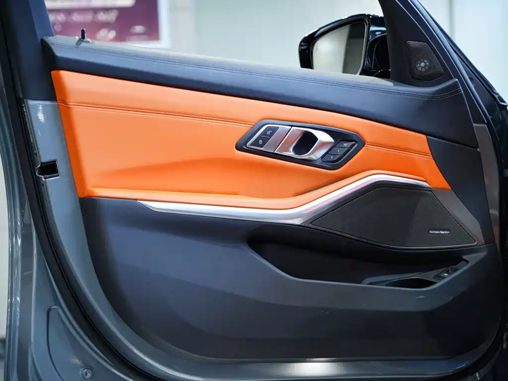 BMW M3 2024 — фото 18