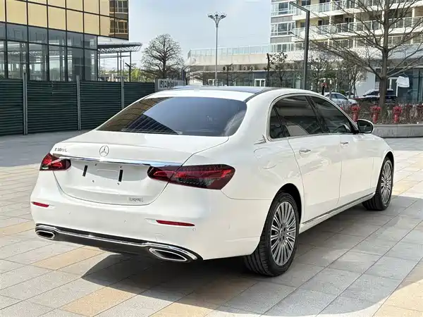 Mercedes-Benz E-Class 2023