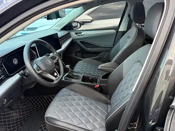 Volkswagen Sagitar 2023