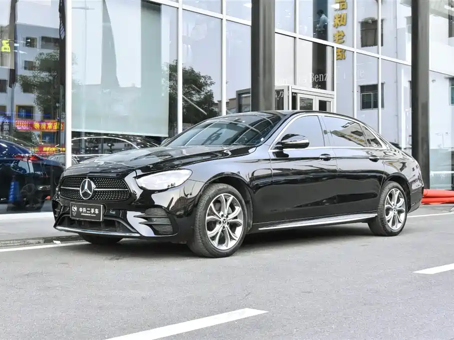 Mercedes-Benz E-Class 2022