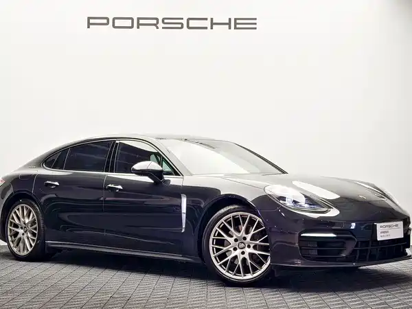Porsche Panamera 2024