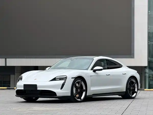 Porsche Taycan 2021