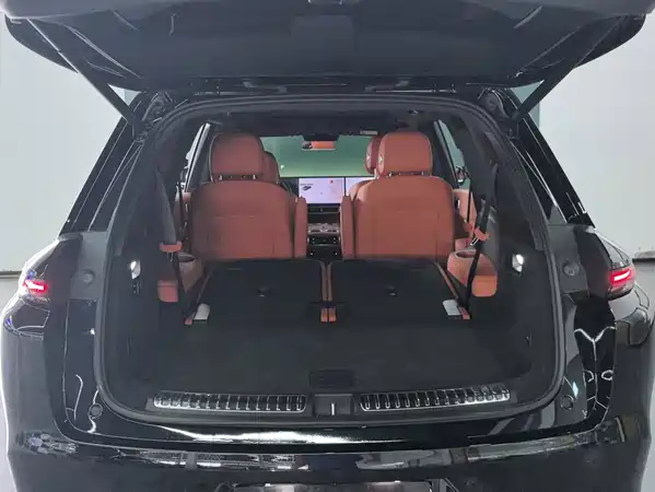 Li Auto L8 2026