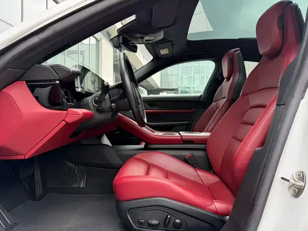 Porsche Taycan 2021