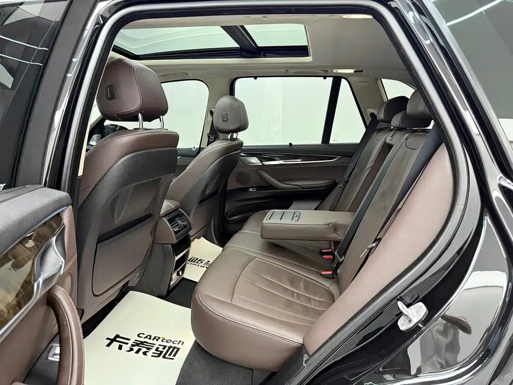 BMW X5 2018 — фото 19