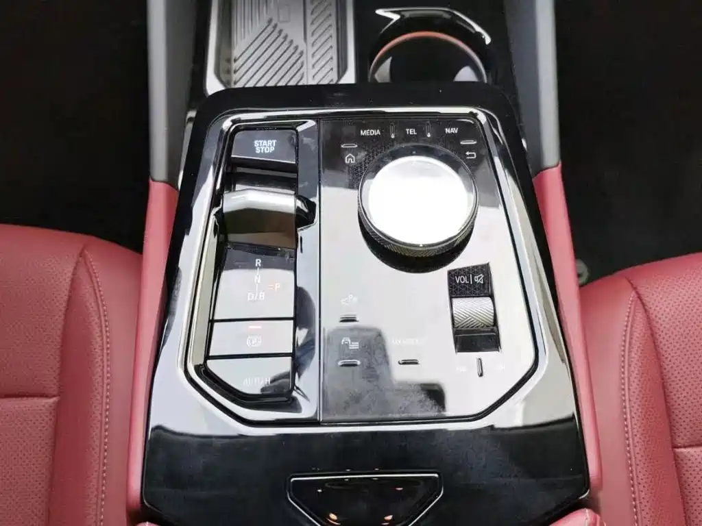 BMW i5 2026 — фото 10