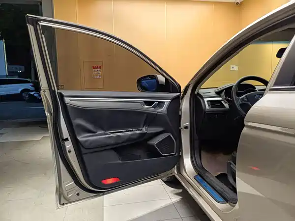 Geely Emgrand GL 2017
