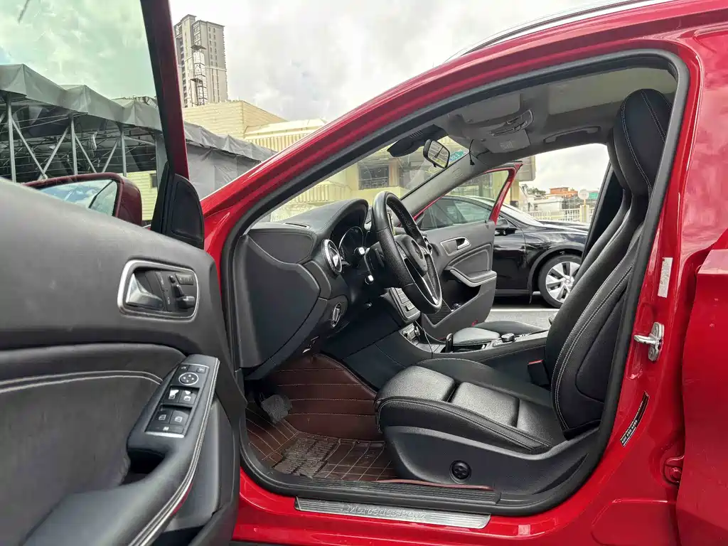 Mercedes-Benz GLA 2016 — фото 8