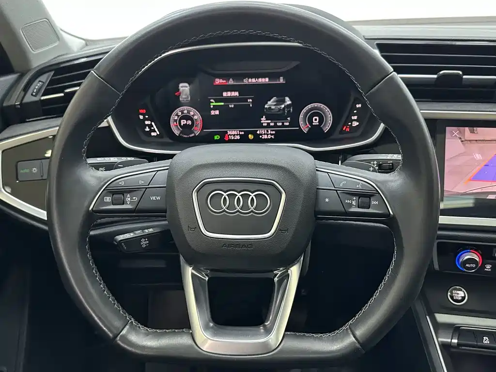 Audi Q3 2022 — фото 12