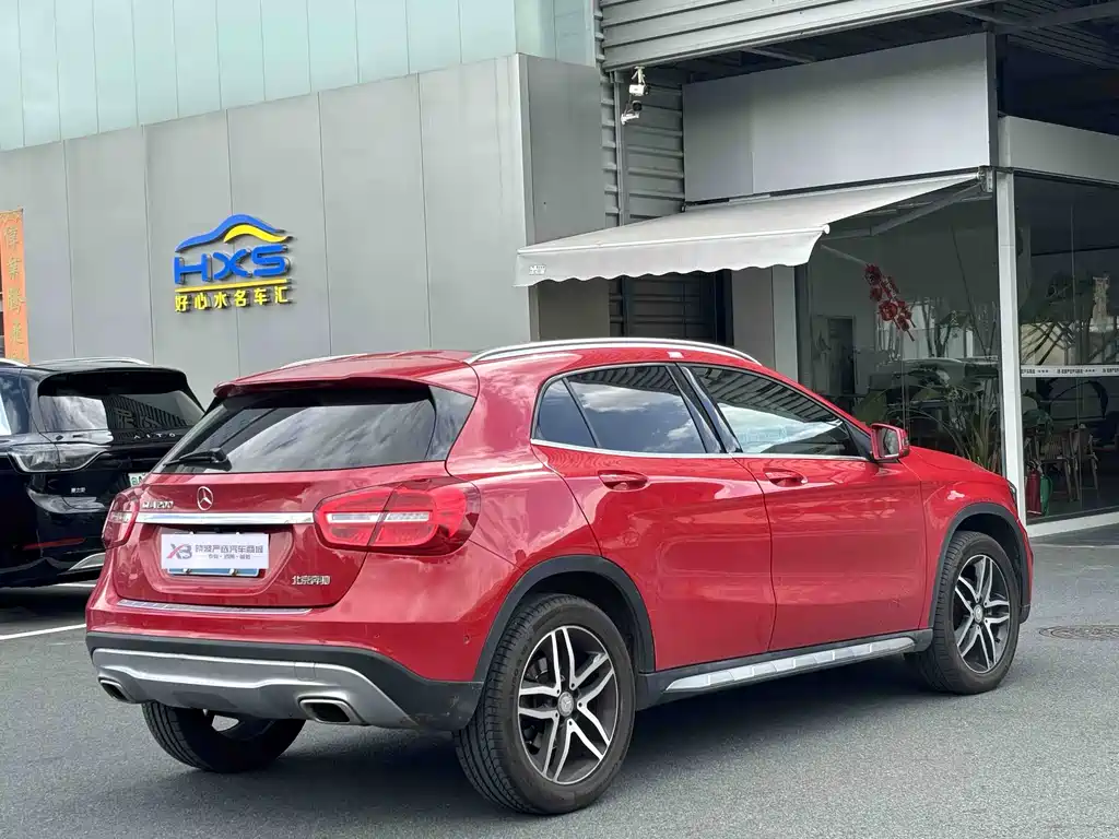 Mercedes-Benz GLA 2016