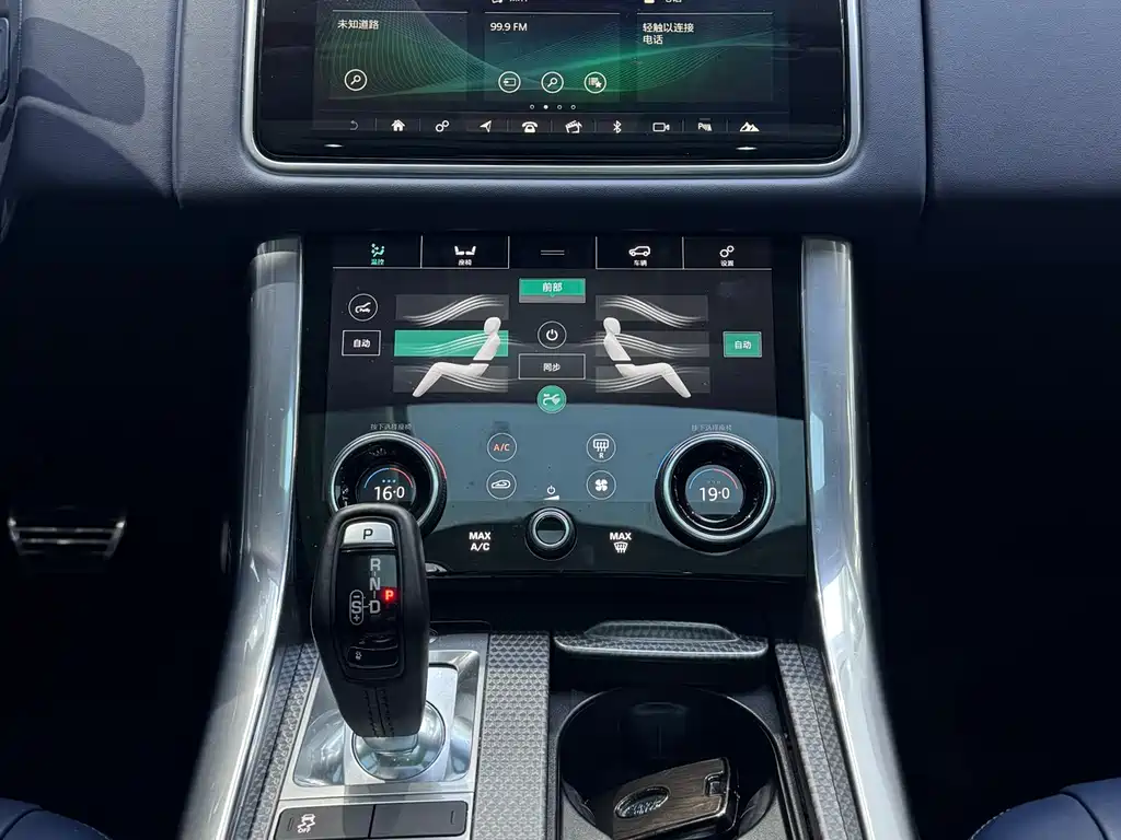 Land Rover Range Rover Sport 2022 — фото 16