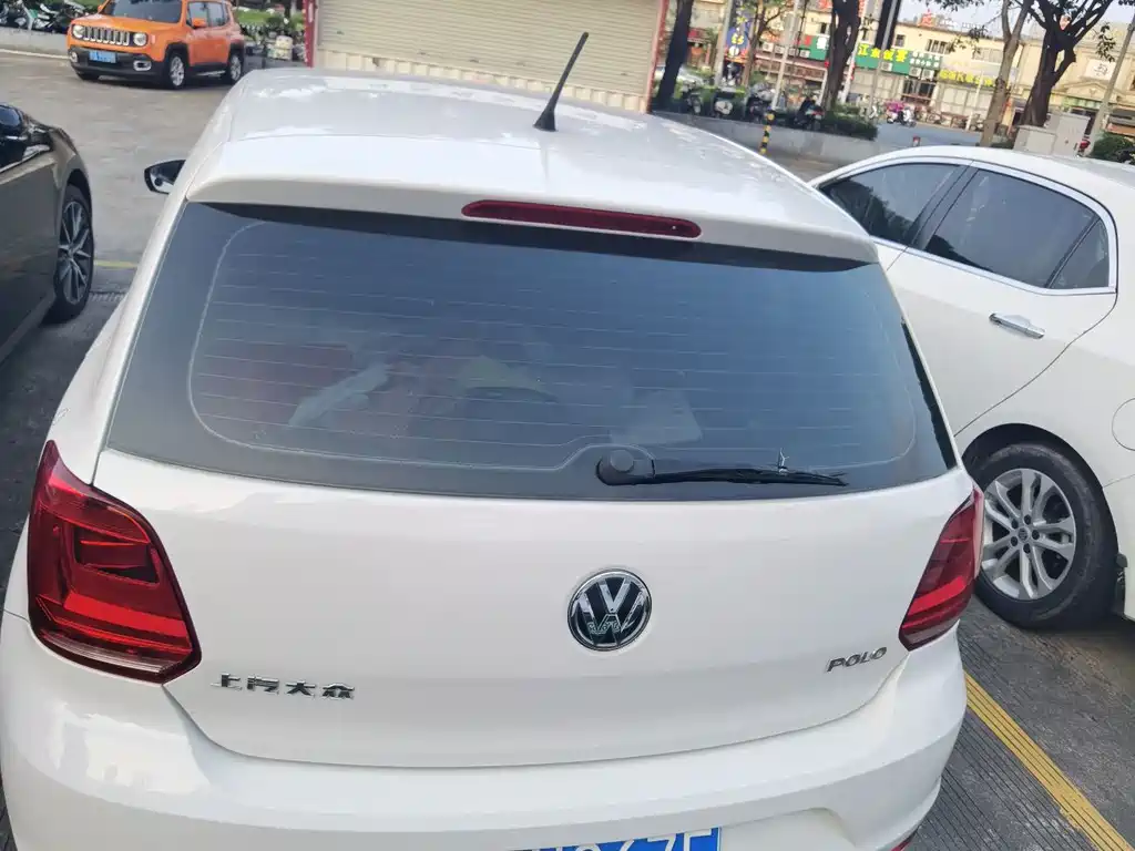Volkswagen Polo 2016