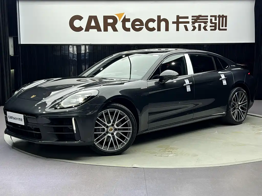 Porsche Panamera 2024
