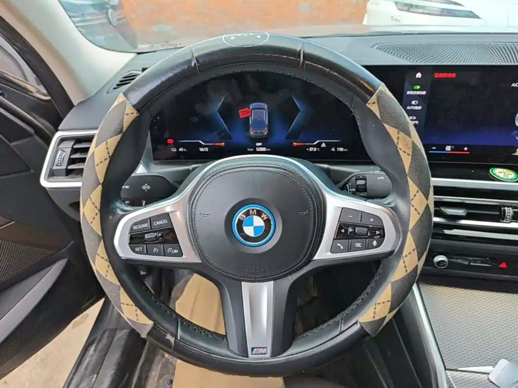 BMW i3 2022 — фото 11