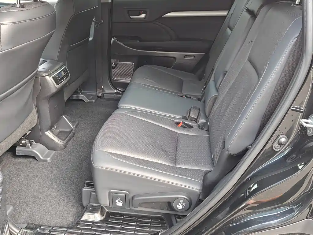 Toyota Highlander 2020