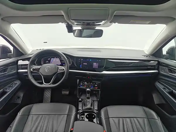 Volkswagen Passat 2023
