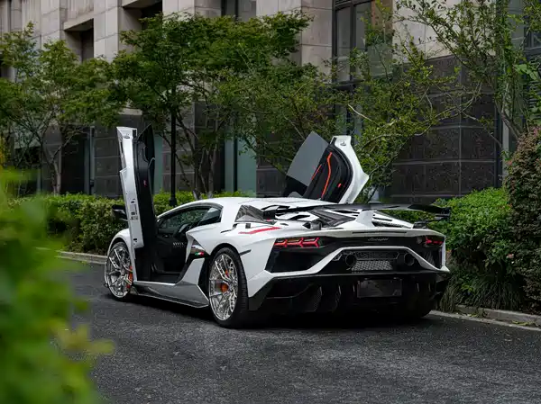 Lamborghini Aventador 2012