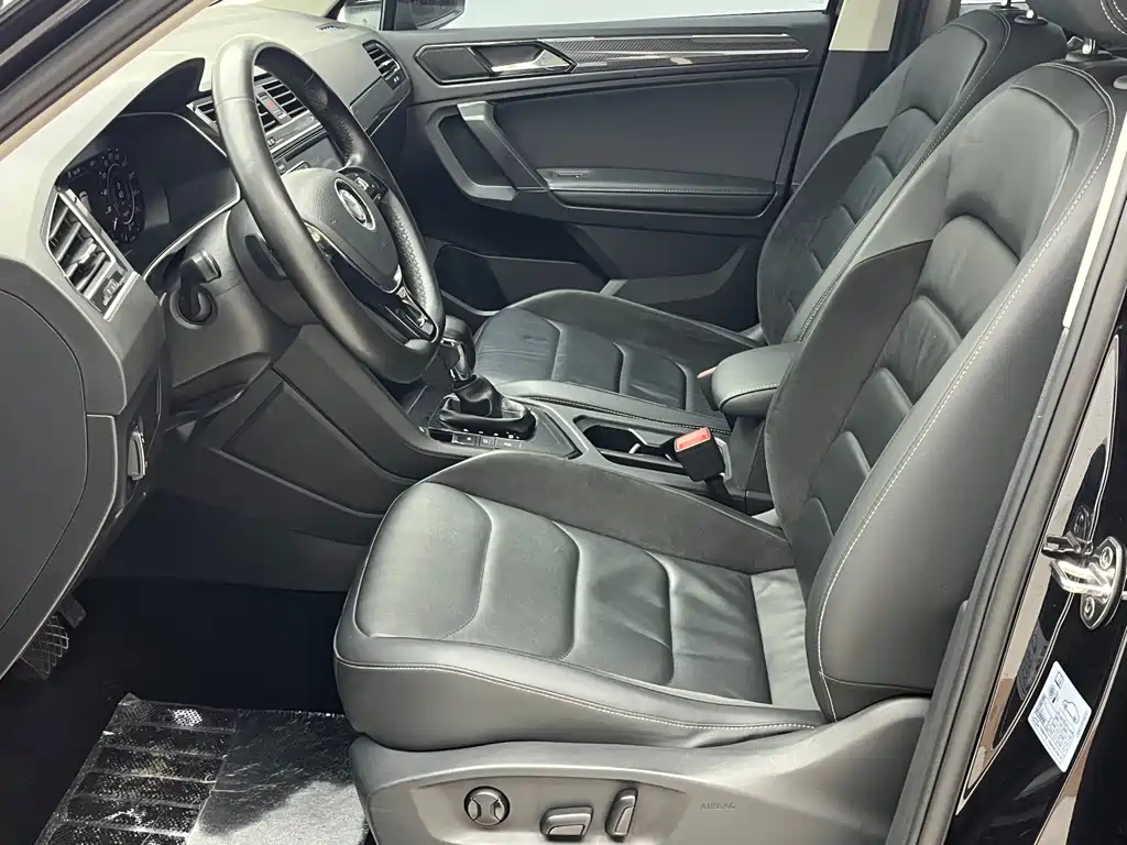 Volkswagen Tiguan L 2018 — фото 10