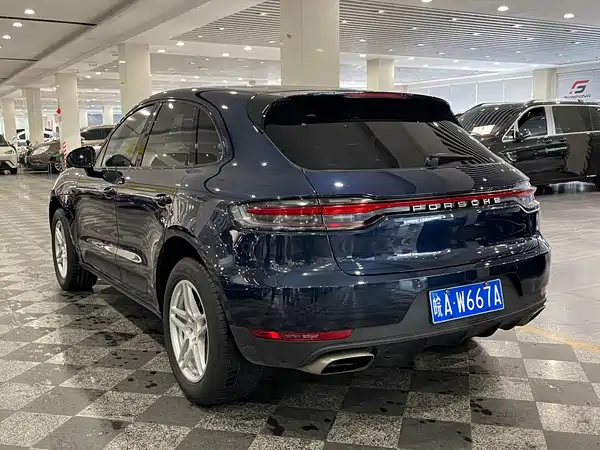 Porsche Macan 2020
