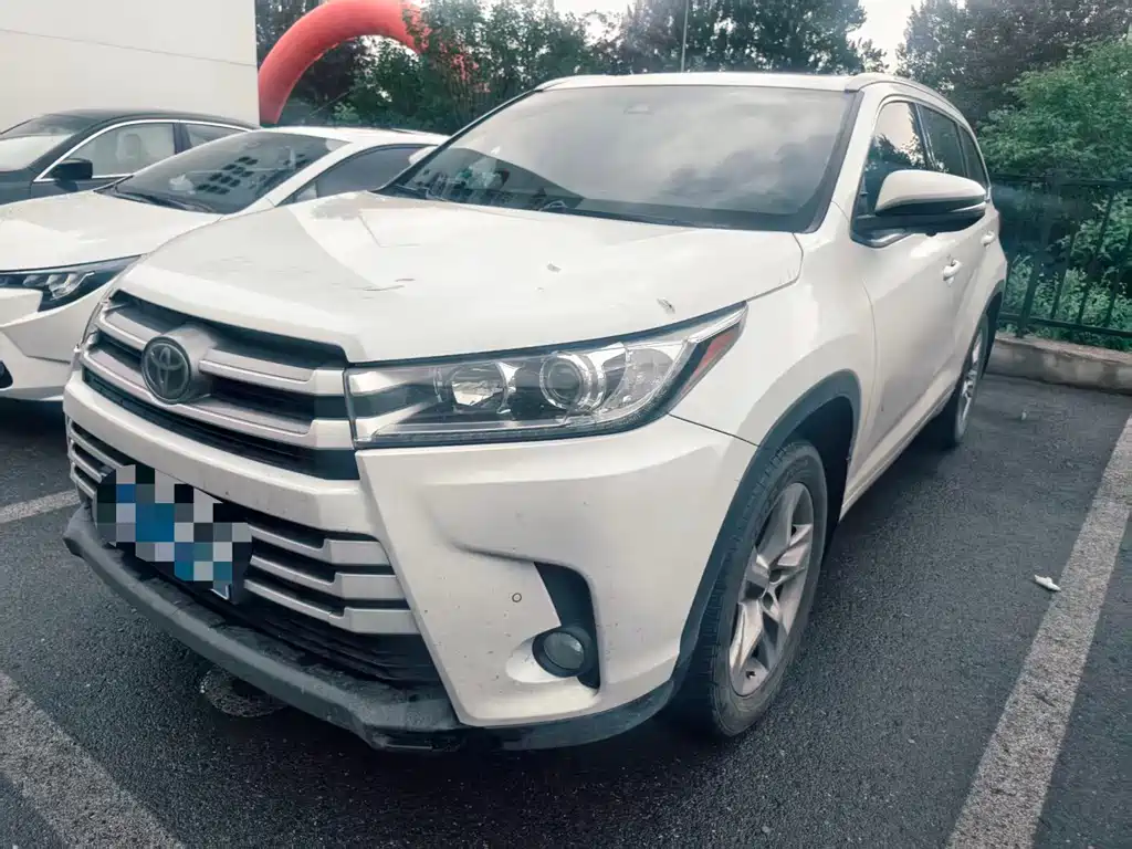Toyota Highlander 2021