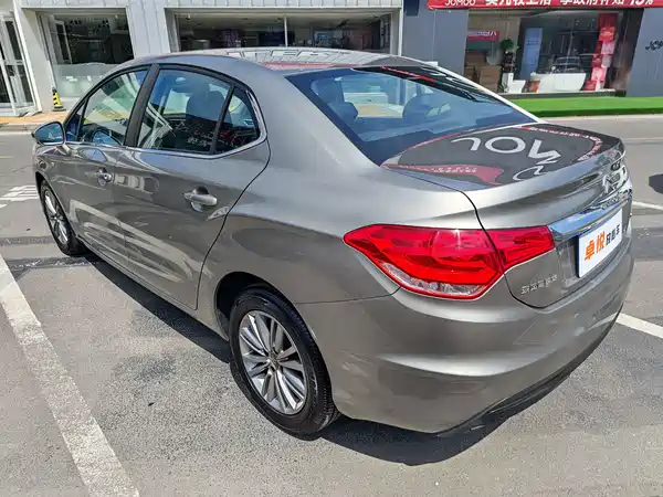 Citroën C4L 2015