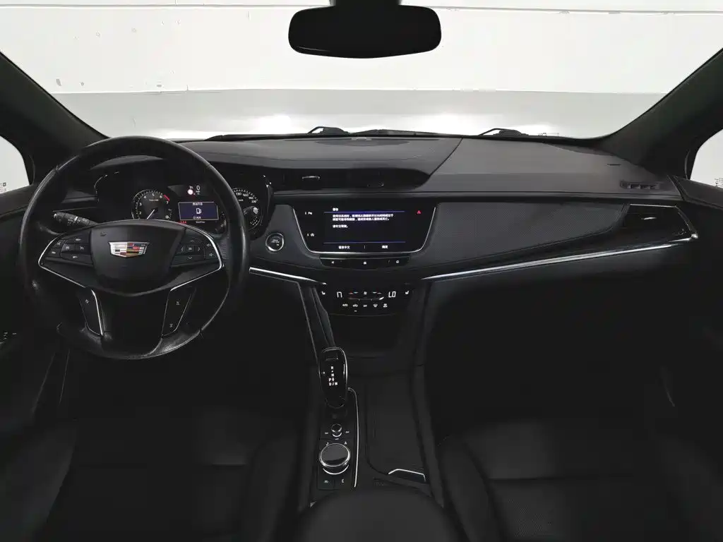 Cadillac XT5 2020 — фото 5