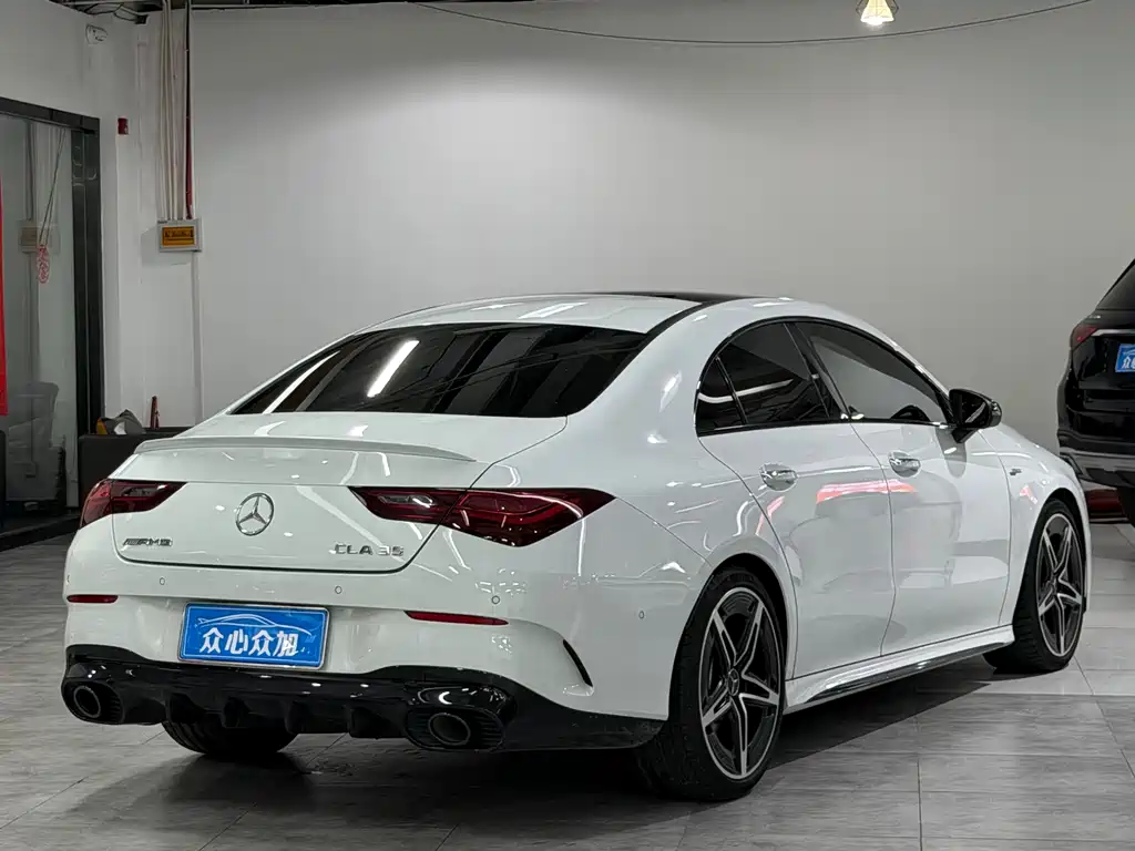 Mercedes-Benz CLA AMG 2024 — фото 4