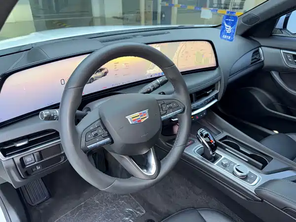 Cadillac CT5 2024