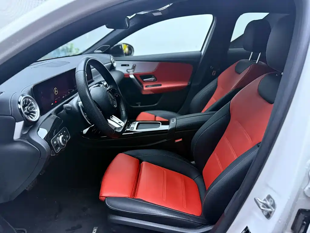 Mercedes-Benz A-Class AMG 2025