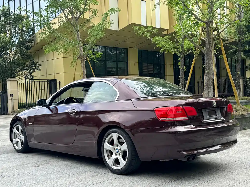 BMW 3 Series 2008 — фото 10