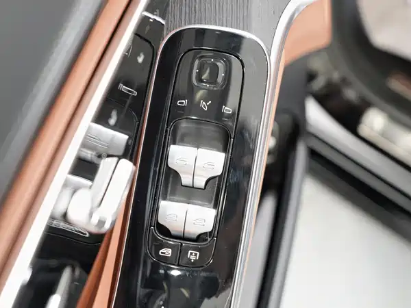 Mercedes-Benz S-Class 2021