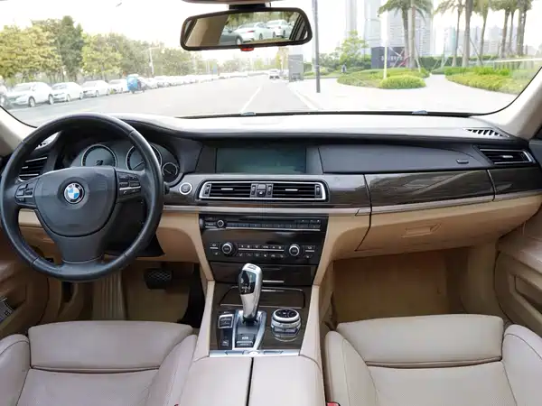 BMW 7 Series 2009
